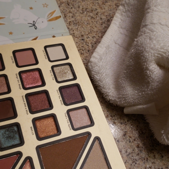 Too Faced makeup kit - Picture 4 of 4